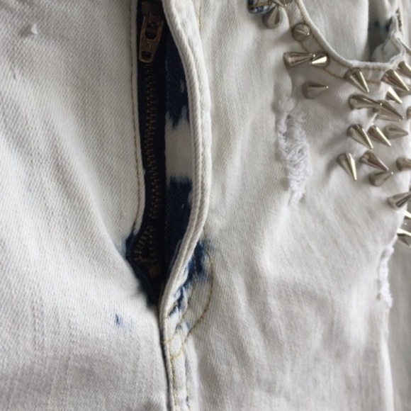 SALE BDG Spike Twig Jeans Bleached Skinny Studded - Picture 6 of 8